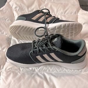 Adidas Cloudfoam tennis shoes